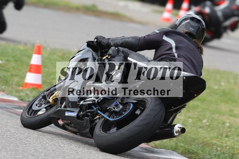 Archiv-2025/10 23.04.2025 Cornu Master School ADR/rot-rouge/5